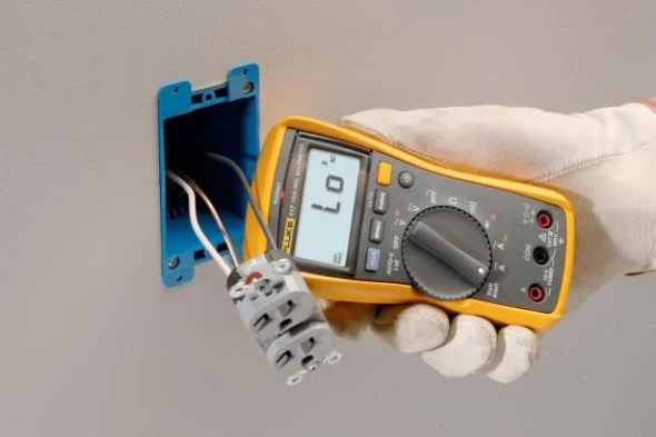 Fluke 117 Electrician