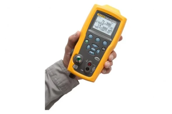 Fluke 719 Pro Electric Pressure Calibrator 2