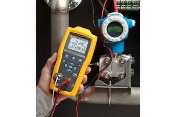 Fluke 719 Pro Electric Pressure Calibrator 3