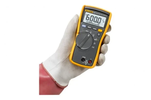 Fluke 110 True-rms Digital Multimeter 3